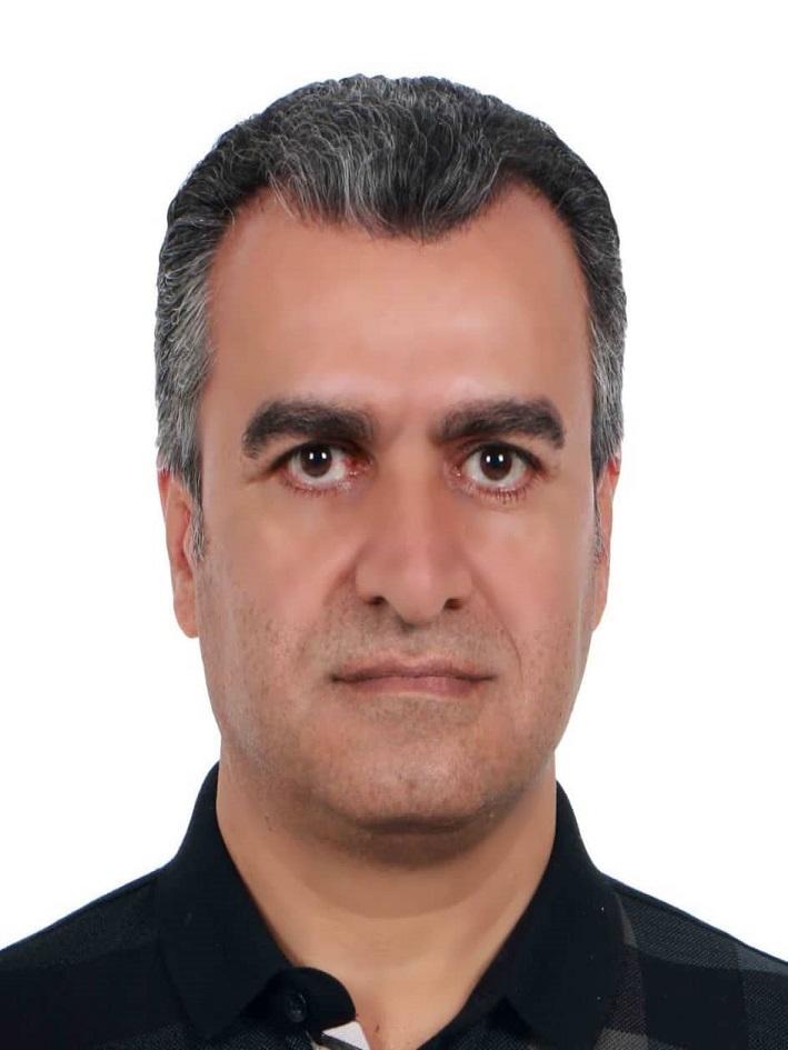 احمد کریمی عضو انجمن سنگ اصفهان